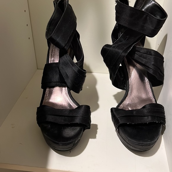 Le château heels satin black - Picture 2 of 4